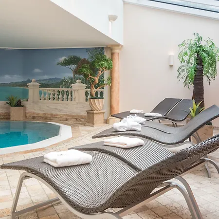 Relax-hotel Pip-margraff Отель 4*