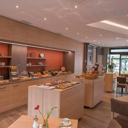 Отель Relax-hotel Pip-margraff 4*